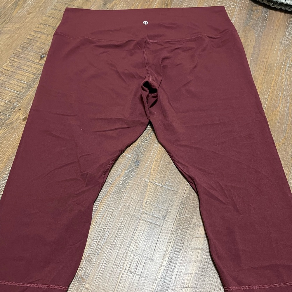 LULULEMON align crop legging, size 18